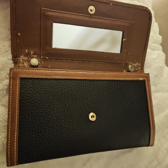 Dooney & Bourke Vintage Classic Black Tan Genuine Pebbled AWL Wallet - Picture 4 of 8